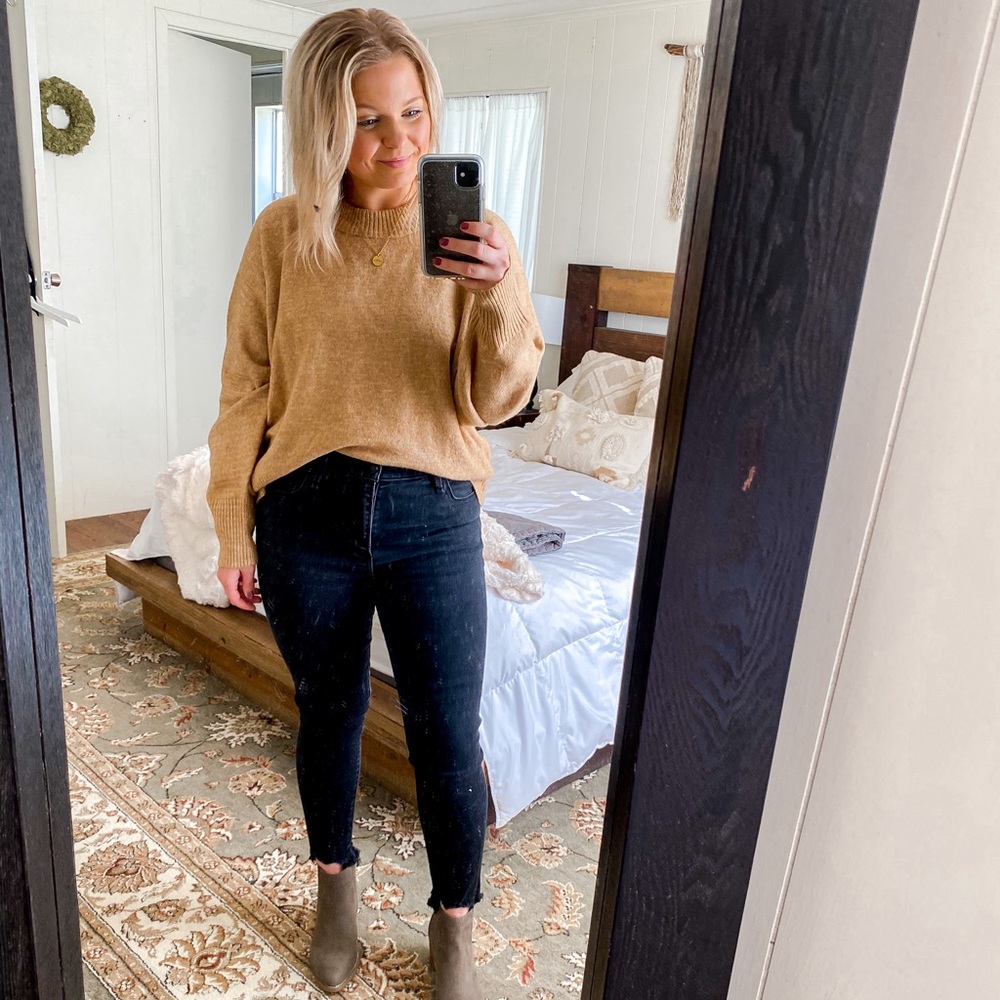 Black Abercrombie high rise skinny jeans